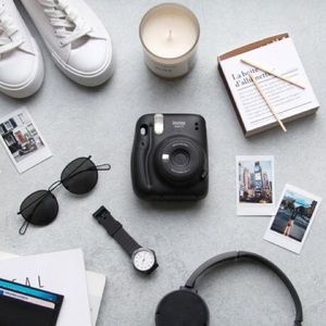 Fujifilm Instax Mini 11 camera